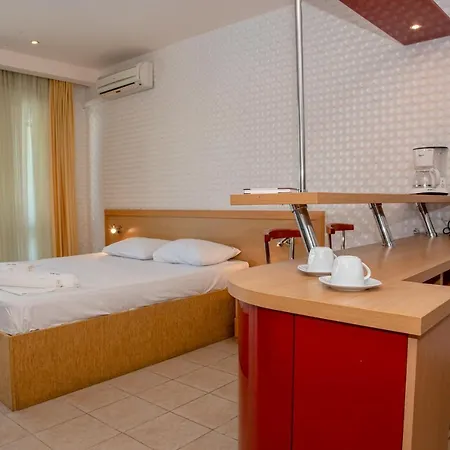 Sunny In Sunny By Flat Mаnаger *